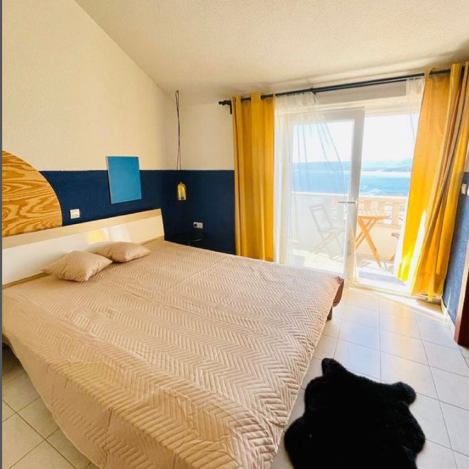 Ubytování Bol ostrov Brač – apartmán s balkonem